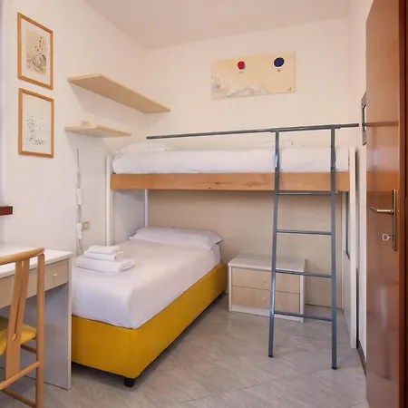 Casa Luna-con Piscina E Vista ブレンゾーネ